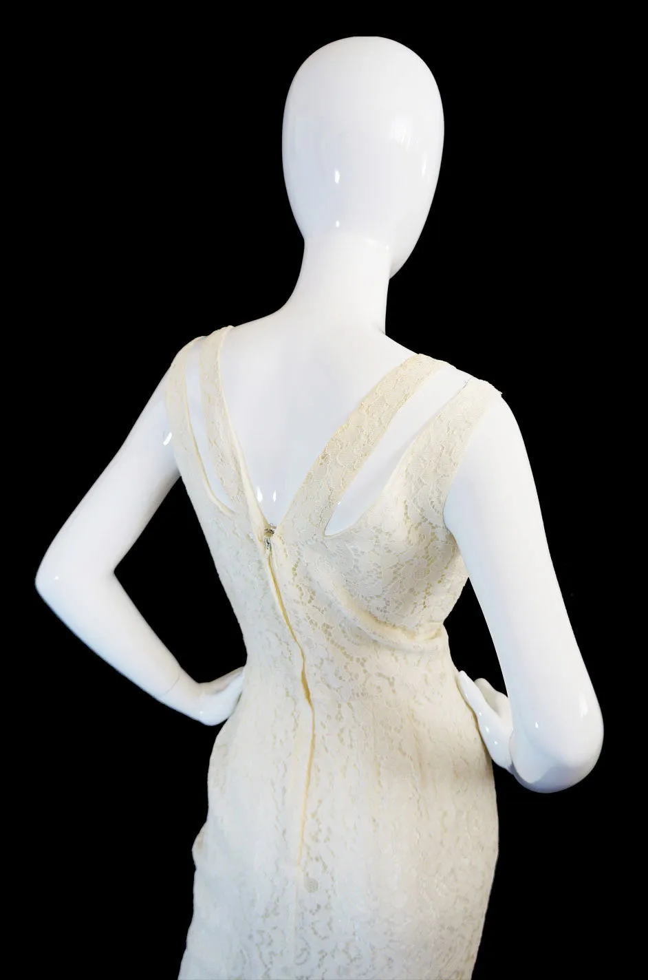 1950s White Lace Vixen Wiggle Dress