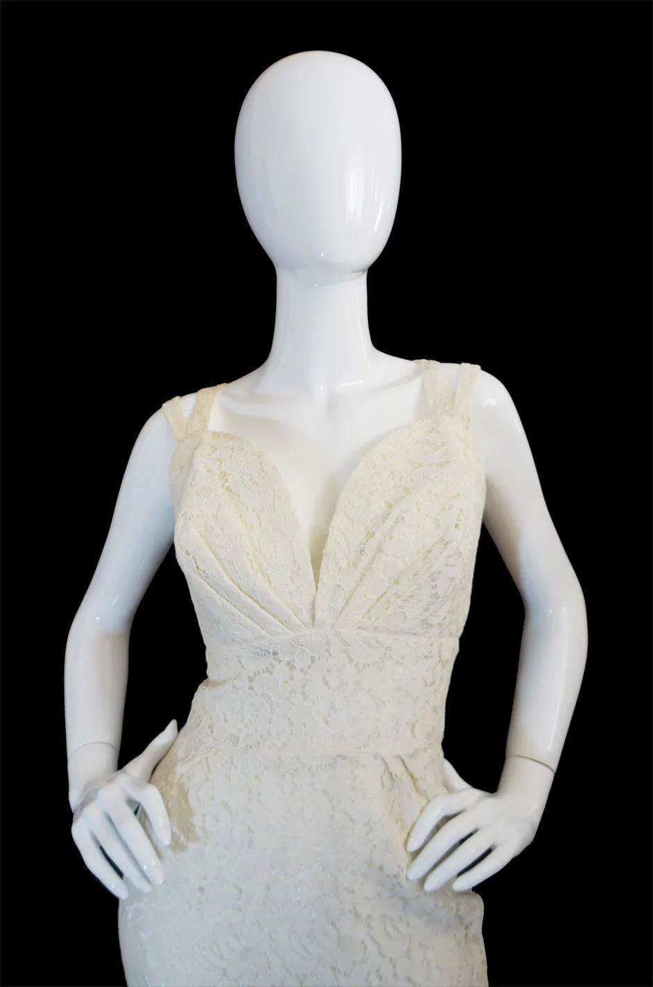 1950s White Lace Vixen Wiggle Dress