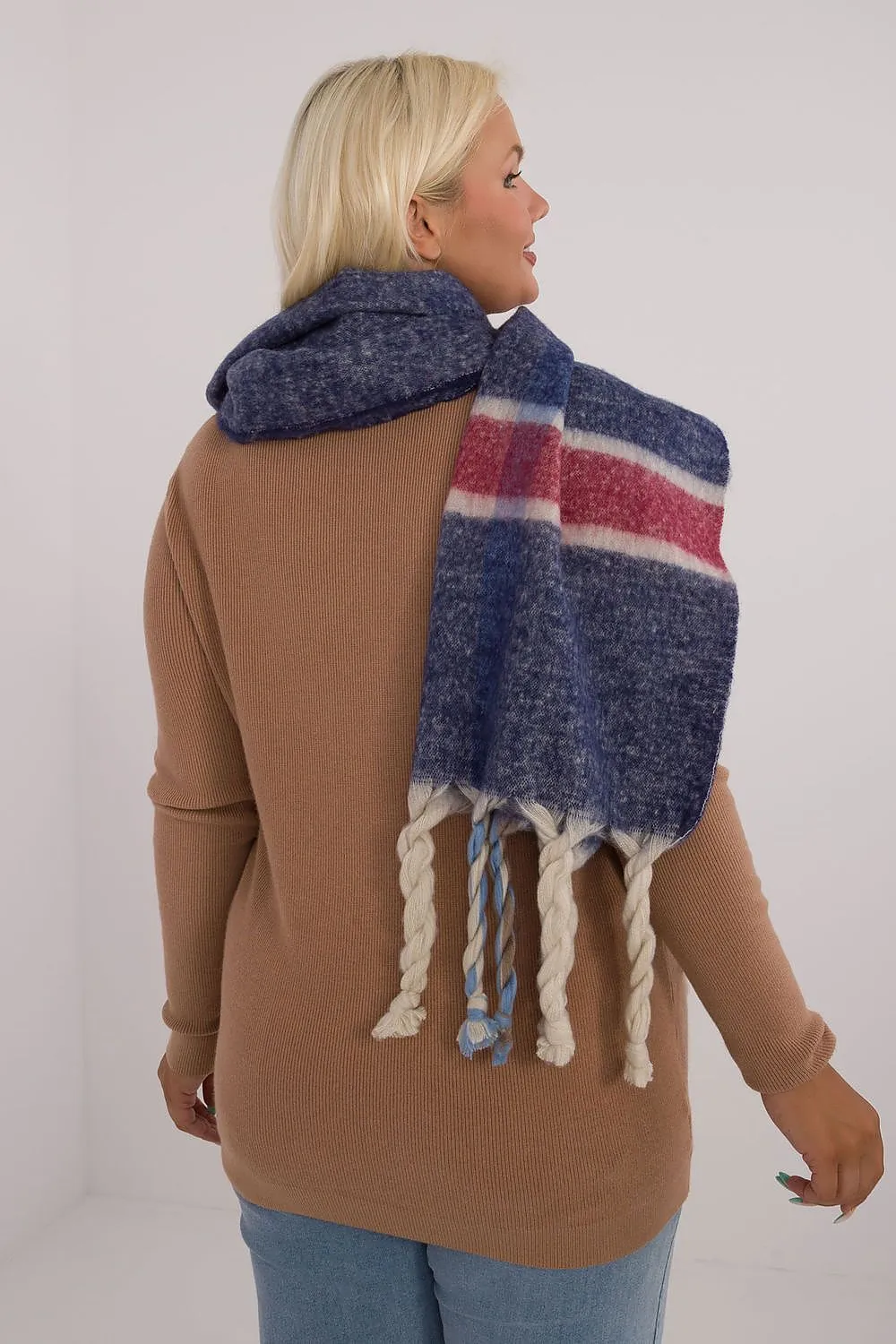 Elegant Women’s Scarf