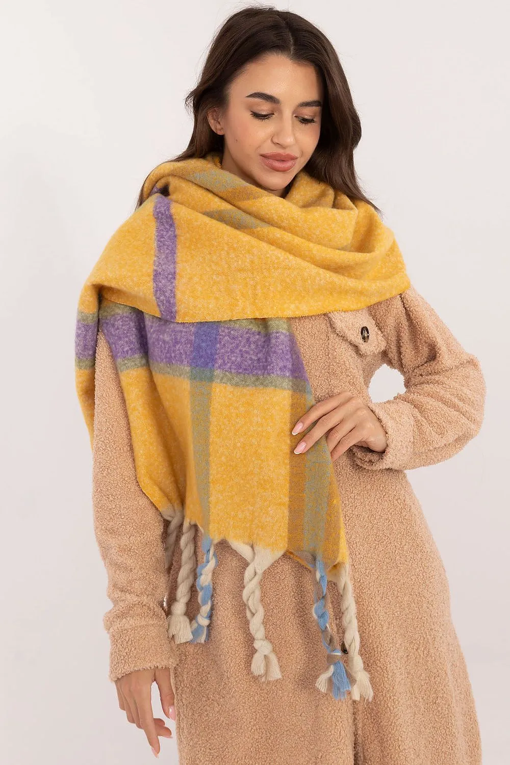 Elegant Women’s Scarf
