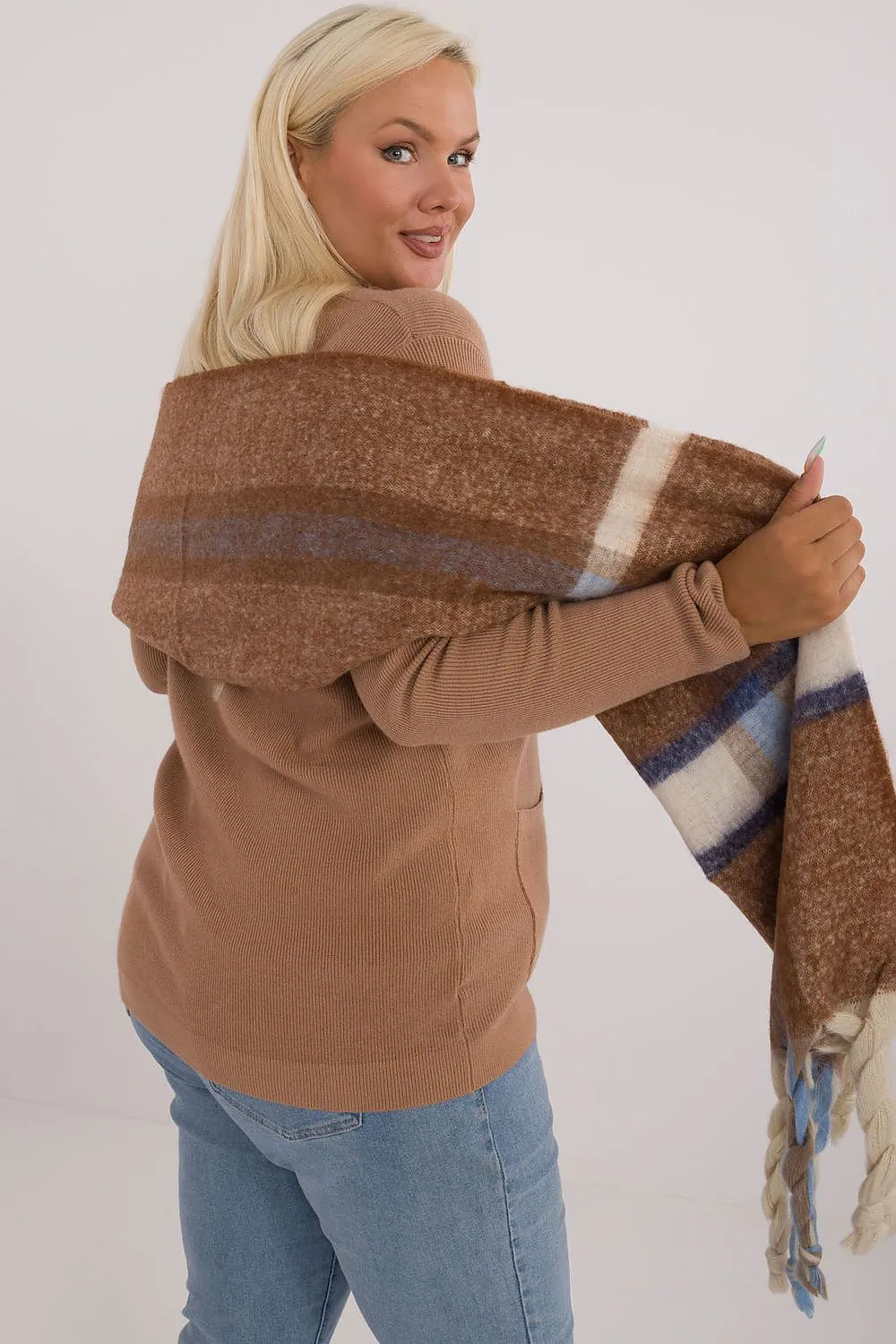 Elegant Women’s Scarf