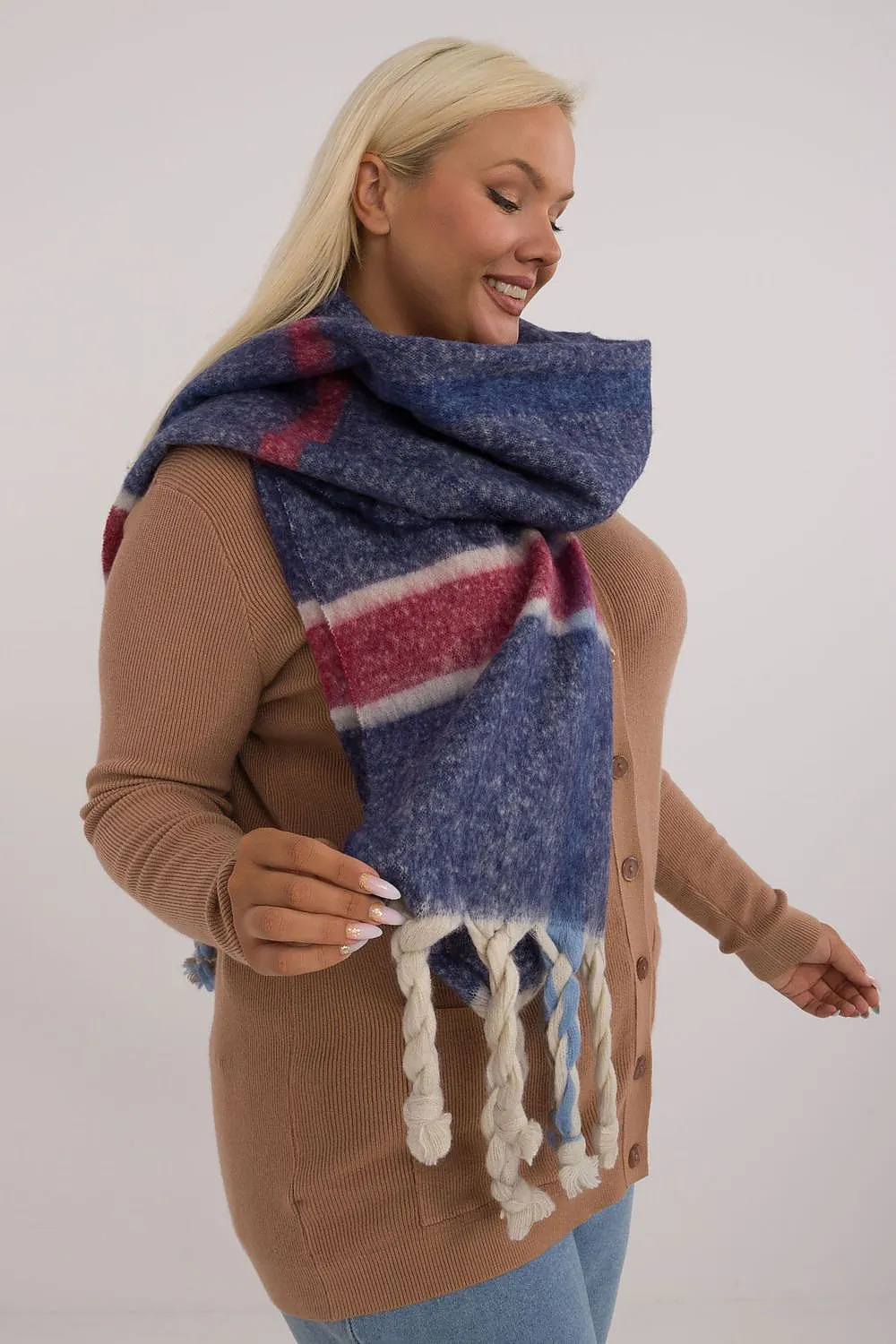 Elegant Women’s Scarf